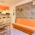 Apartment Elegant Krk Hideaway With Terrace