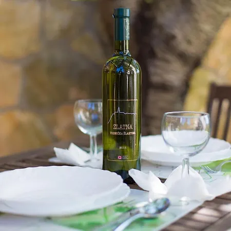 Elegant Krk Hideaway With Terrace Апартаменты