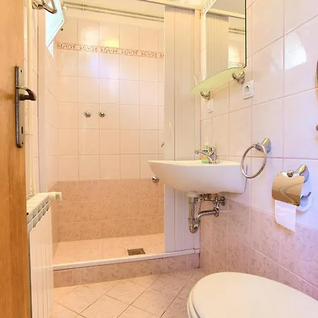 Апартаменты Elegant Krk Hideaway With Terrace *