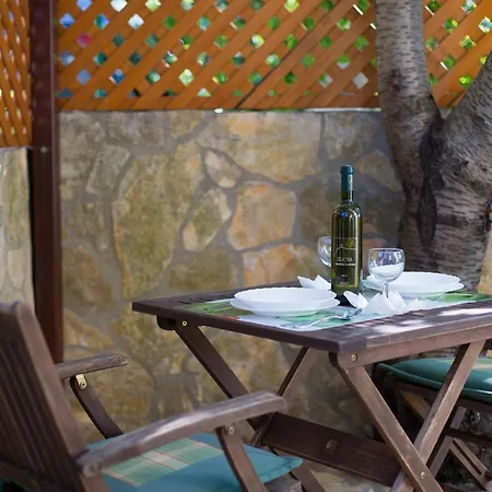 Апартаменты Elegant Krk Hideaway With Terrace