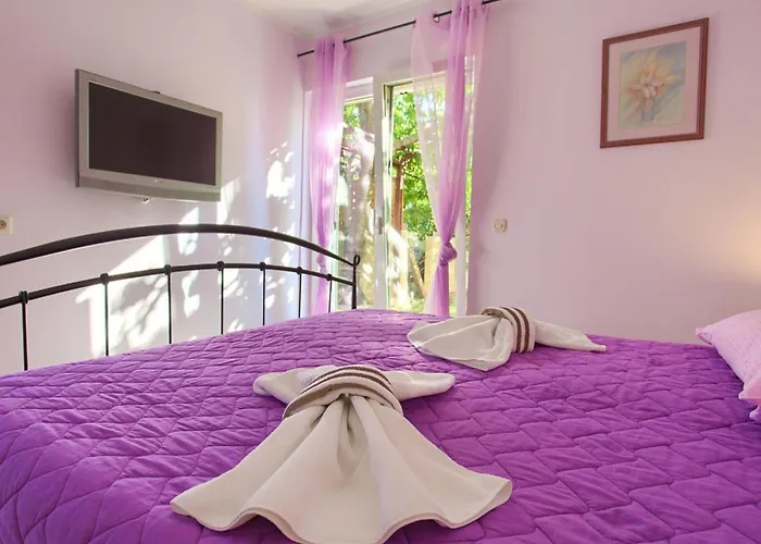 Elegant Krk Hideaway With Terrace