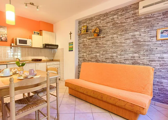 Apartament Elegant Krk Hideaway With Terrace
